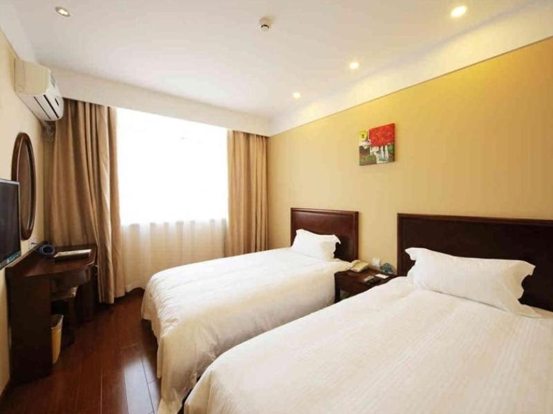 Greentree Inn Shanghai West Huaxia Road Metro Station Express Hotel エクステリア 写真