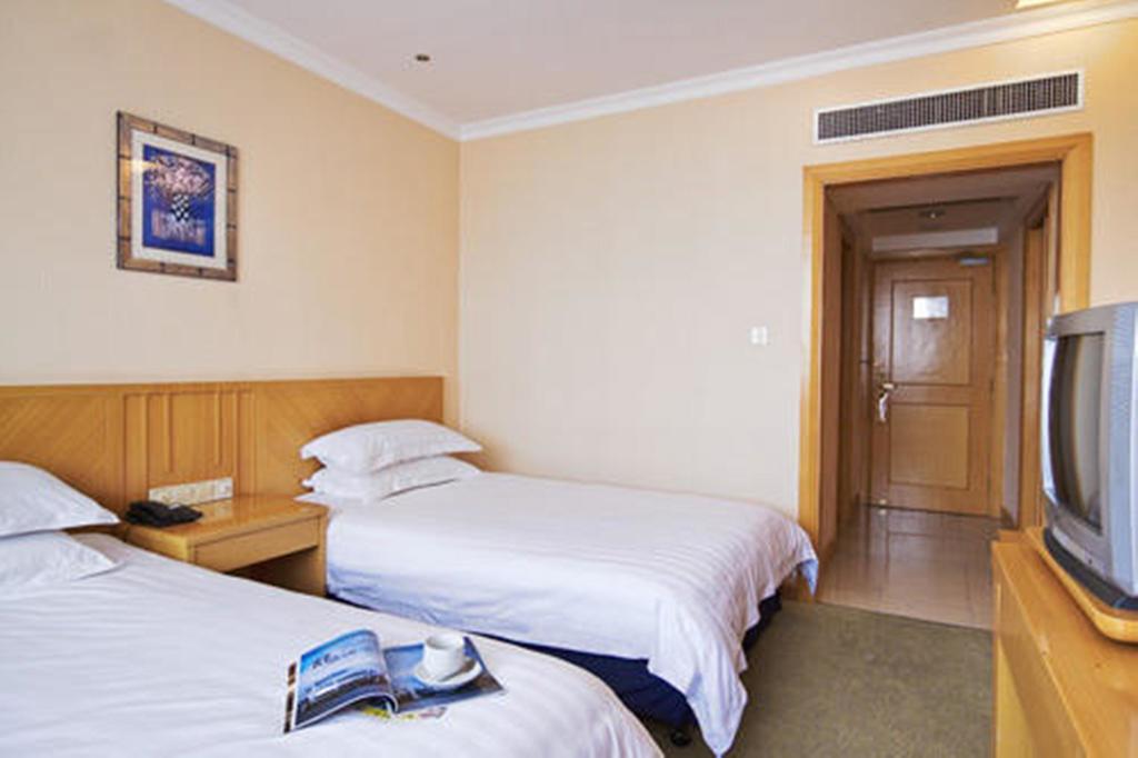 Greentree Inn Shanghai West Huaxia Road Metro Station Express Hotel エクステリア 写真